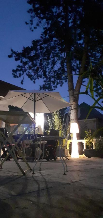 Notre Dame Face Au Chateau Guest house 4*