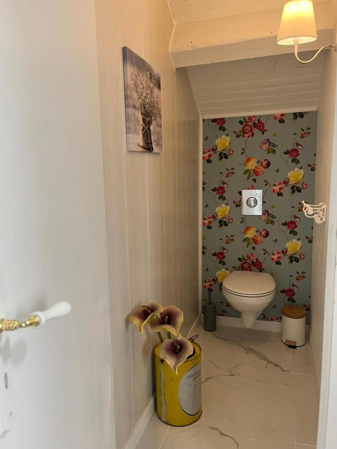 Notre Dame Face Au Chateau Guest house 4*