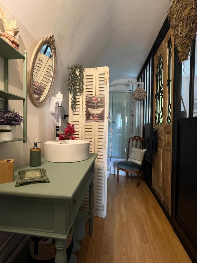 Guest house Notre Dame Face Au Chateau 4*