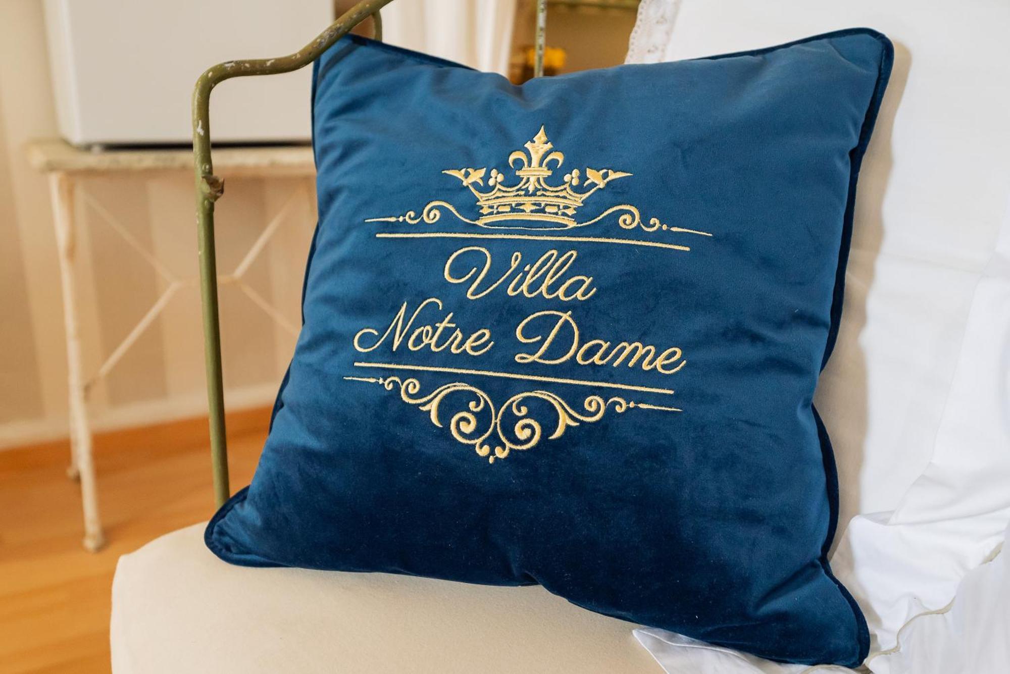 Notre Dame Face Au Château 4*