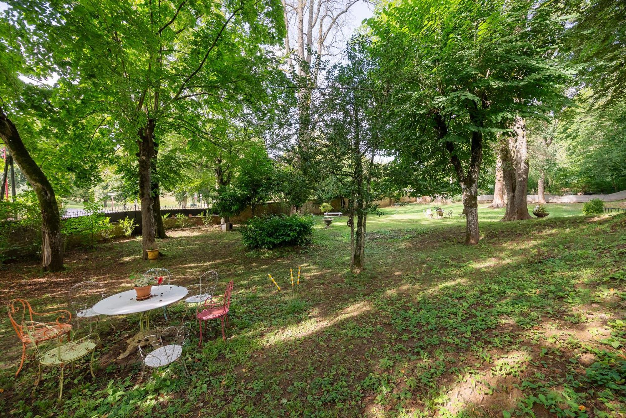 Notre Dame Face Au Chateau Gasthof 4*